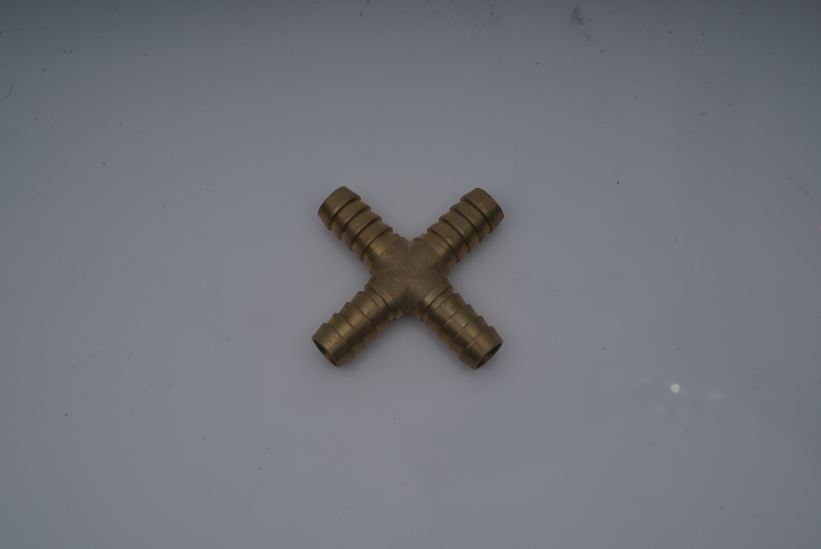 Cross joint brass (0.5 in)
